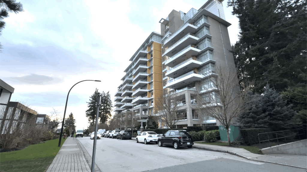 Best luxury condos in White Rock for downsizers and retirees